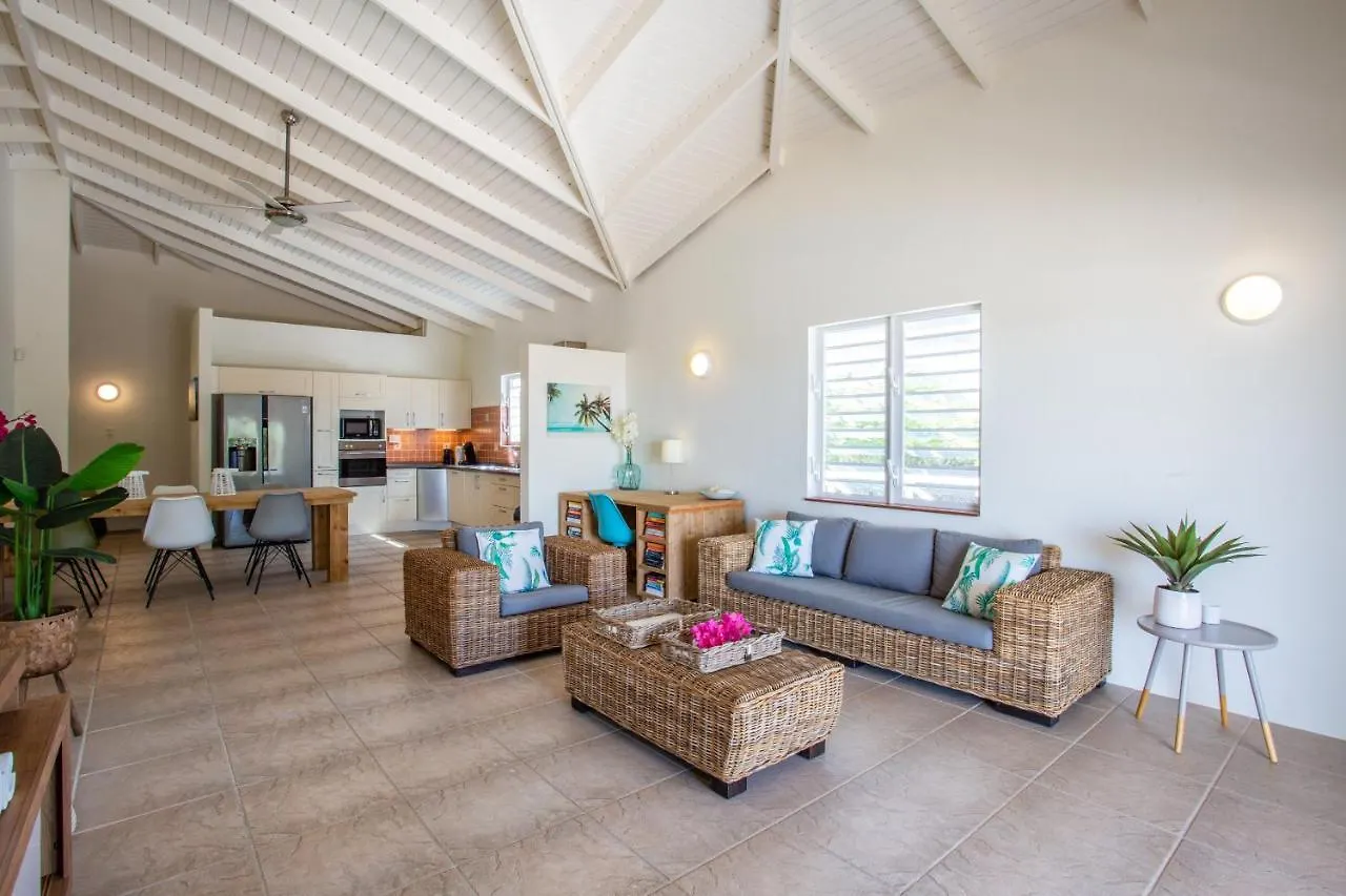 Beautiful & Spacious Villa With View In Jan Thiel