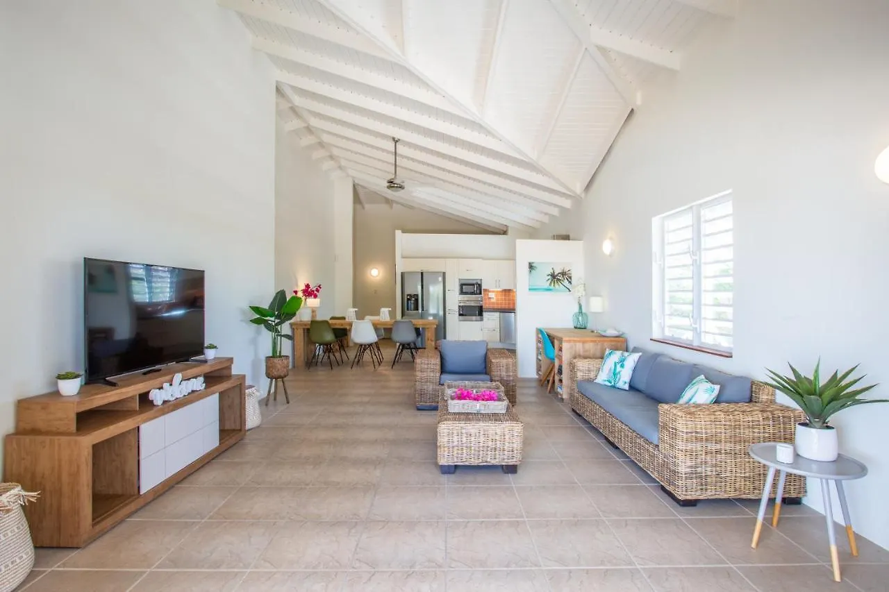 Beautiful & Spacious Villa With View In Jan Thiel