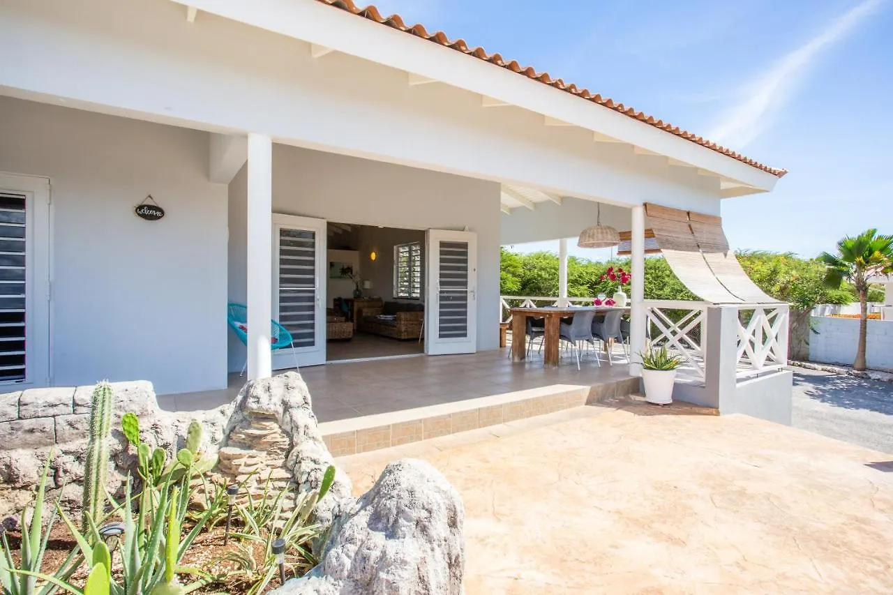 Mees Mansion Villa Jan Thiel